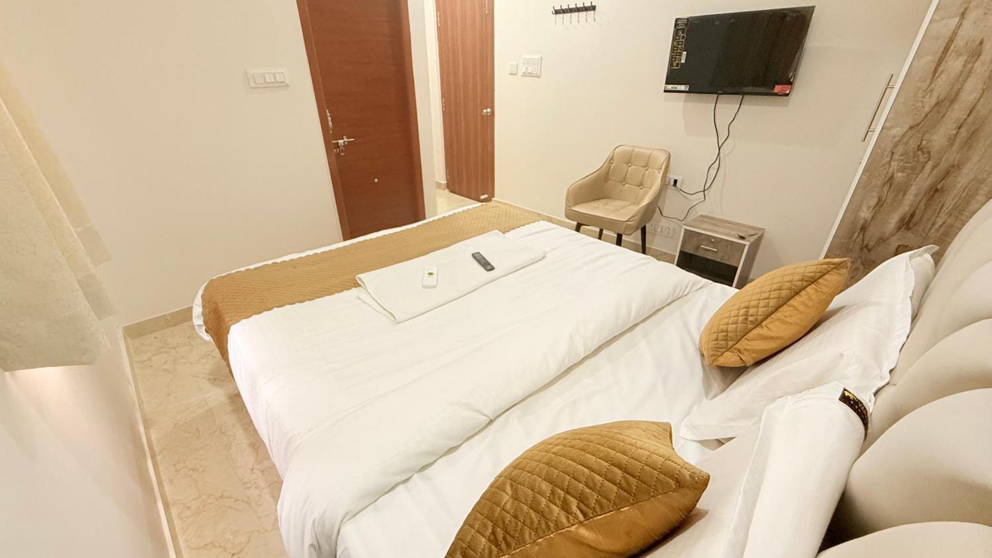 Vaaraahi Hotels Hyderabad Exterior foto