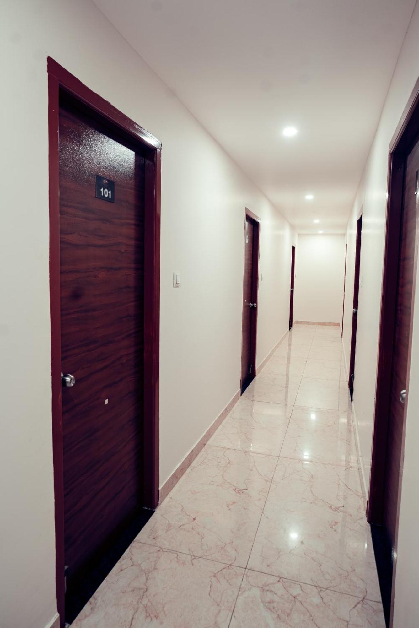 Vaaraahi Hotels Hyderabad Exterior foto